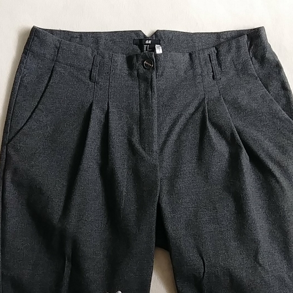 🆕H&M grey pants - Picture 4 of 9